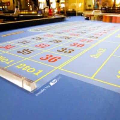 Revêtements individualisés pour casinos dans une qualité des plus élevées. Les tables de jeu de roulette, de poker et de black-jack.