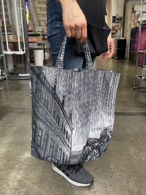 Bequeme Stofftaschen mit ihrem individuellem Print oder als Upcycling aus alten Banner.