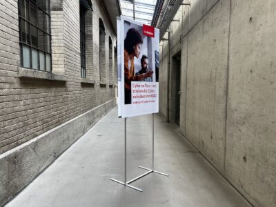 Flex Display als formschöner & flexibler Werbeträger. Individuell bedruckbarer Stoff. System ist leicht, schnell montiert und praktisch transportierbar.