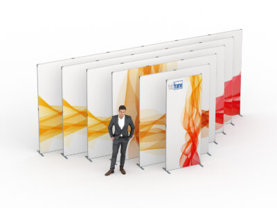 Das foldframe ist ein hochwertiger, faltbarer Klapprahmen aus eloxiertem Aluminium, speziell für den Innenbereich entwickelt. Dank integrierter Verbinder auf beiden Rahmenseiten lässt er sich schnell und werkzeuglos montieren handhaben – ideal für jeden, der eine mobile und zugleich robuste Präsentationsmöglichkeit sucht.