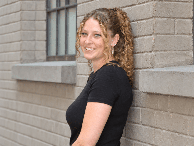 Mitarbeiterporträt von Michèle Pfeiffer bei flagprint ag